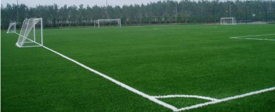 內(nèi)蒙古土右旗民族中學(xué)人造草坪_戶外運動地面案例_廣東