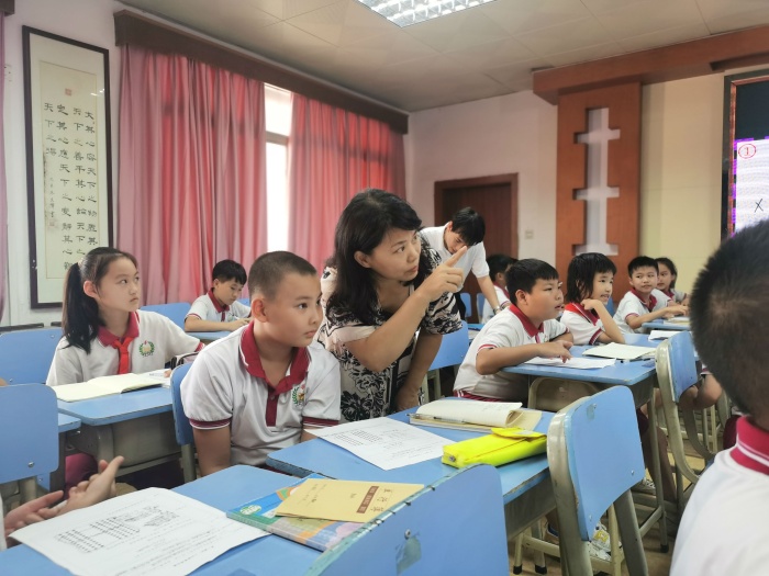 聯(lián)合教研，共生致遠(yuǎn)