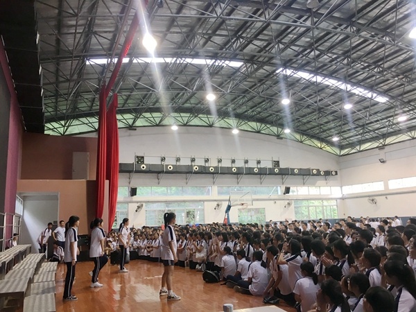 二中社團(tuán)，各顯神通！ 社團(tuán)招新，燃炸來(lái)襲！