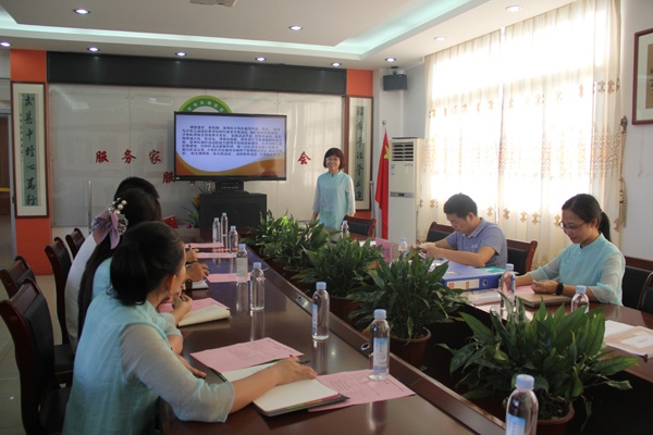 加強少先隊課題研究，助推輔導(dǎo)員科研成長