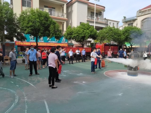 貼心服務(wù) 安全過節(jié)︱南頭消防大隊(duì)花式消防宣傳接地氣