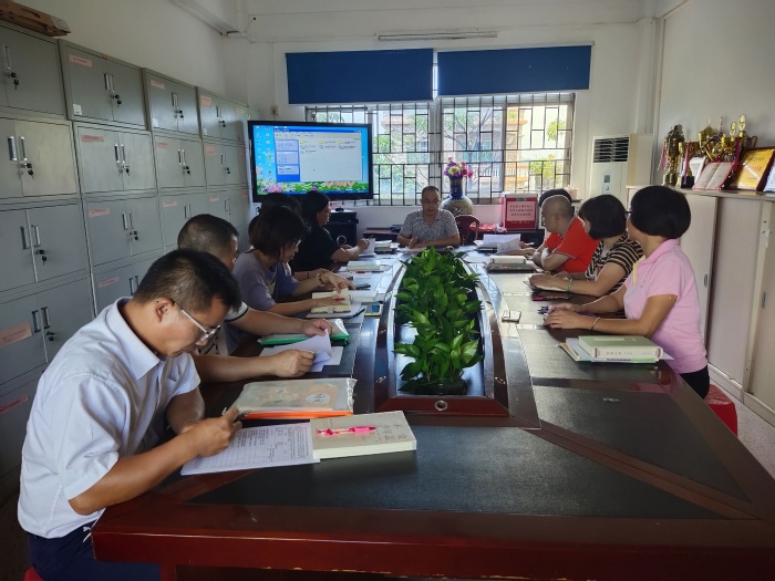 在培訓(xùn)中感悟，在感悟中成長