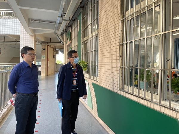 開發(fā)區(qū)中心小學(xué)接受中山市2021年下半年教育“五項(xiàng)管理”專項(xiàng)督導(dǎo)第五片區(qū)交流督導(dǎo)工作