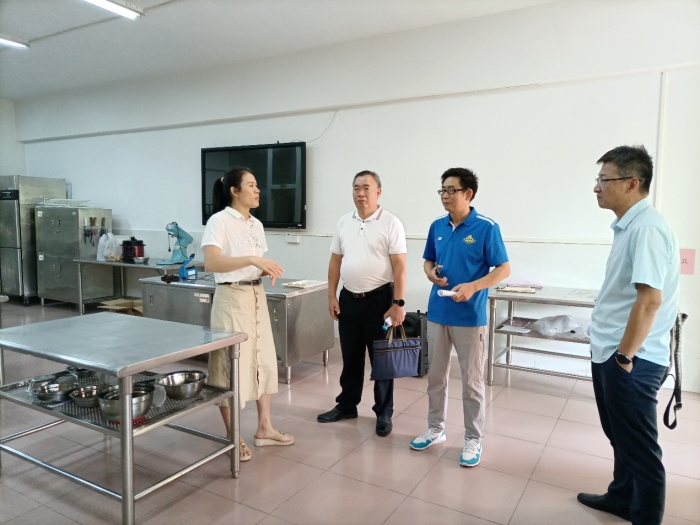 中山市教育教學(xué)研究室深入建斌職校開展高水平中職項目調(diào)研