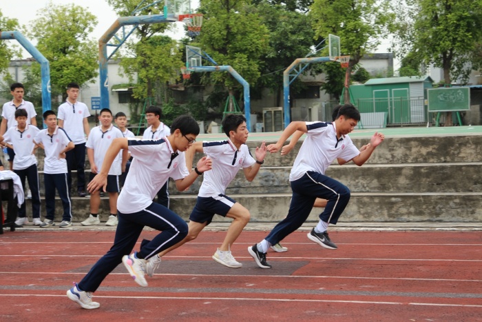 運(yùn)動(dòng)強(qiáng)體魄 體測展風(fēng)采