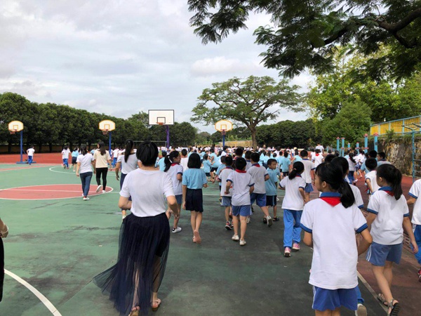 銘記歷史，濠涌小學開展“九一八”應急疏散演練