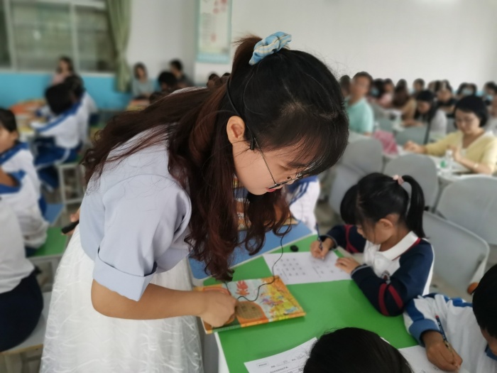 從一開始，“語(yǔ)”你同行