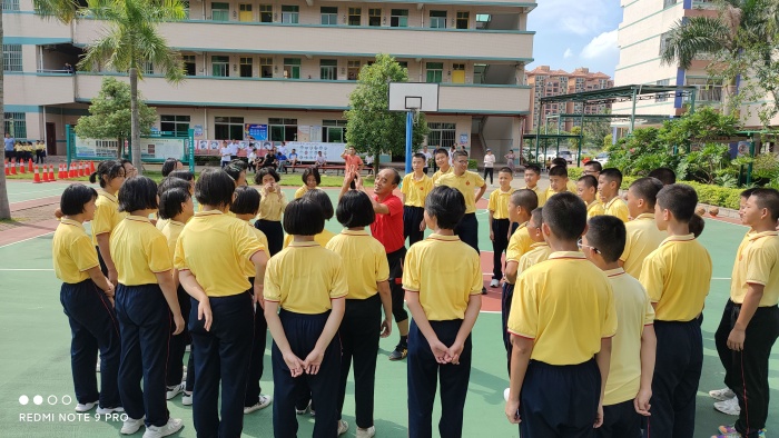 體育教學(xué)再研討 名師指導(dǎo)促提升