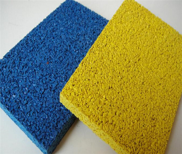 EPDM現(xiàn)澆<a href=http://m.rkkor.cn target=_blank class=infotextkey>塑膠跑道</a>