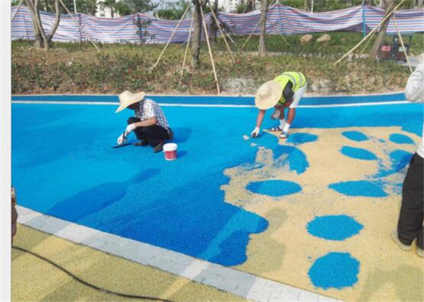 EPDM<a href=http://m.rkkor.cn target=_blank class=infotextkey>塑膠跑道</a> EPDM<a href=http://m.rkkor.cn target=_blank class=infotextkey>塑膠跑道</a>