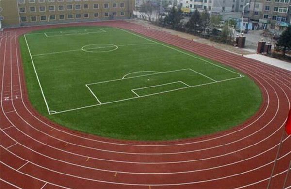環(huán)保透氣型<a href=http://m.rkkor.cn target=_blank class=infotextkey>塑膠跑道</a>