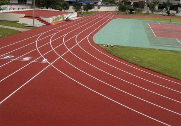 體育場(chǎng)<a href=http://m.rkkor.cn target=_blank class=infotextkey>塑膠跑道</a>