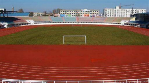 400米<a href=http://m.rkkor.cn target=_blank class=infotextkey>塑膠跑道</a>