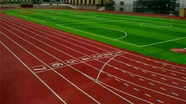 操場<a href=http://m.rkkor.cn target=_blank class=infotextkey>塑膠跑道</a>