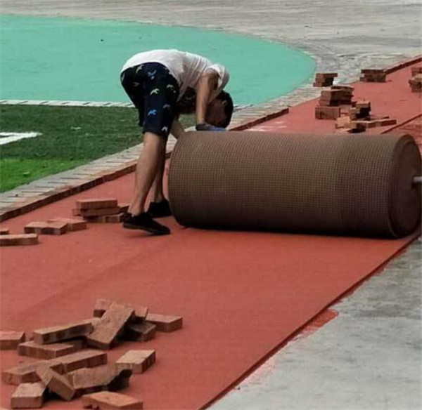 預(yù)制式環(huán)保橡膠卷材跑道 預(yù)制式環(huán)保橡膠卷材跑道