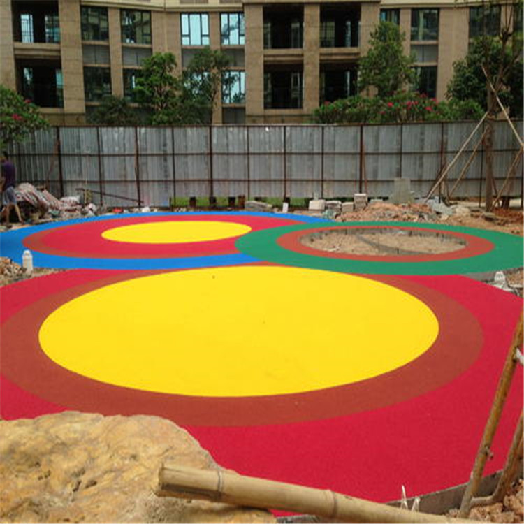 長(zhǎng)春 小區(qū)EPDM<a href=http://m.rkkor.cn target=_blank class=infotextkey>塑膠跑道</a> 幼兒園塑膠場(chǎng)地 工廠