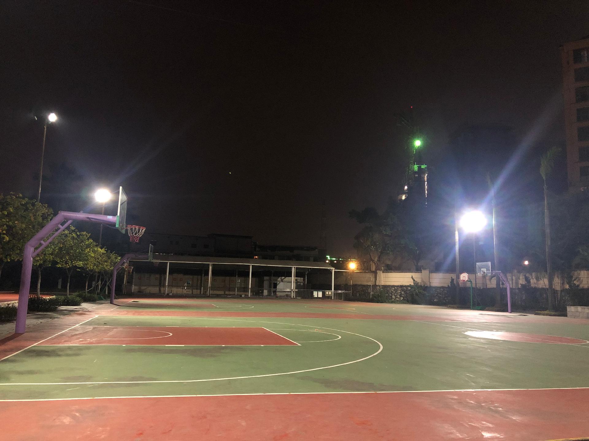 加拿達(dá)外國語學(xué)校（雅居樂校區(qū)）