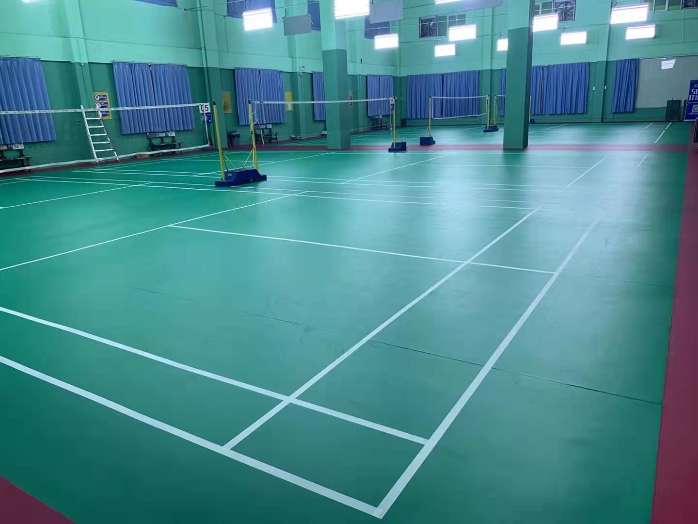 羽速音黃編羽毛球館