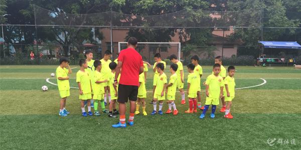 白云區(qū)松洲街槎龍聚龍足球場(chǎng)