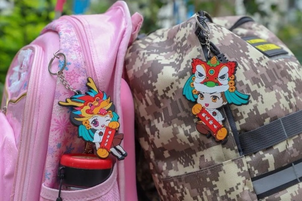 愛不釋手！火炬開發(fā)區(qū)博凱小學(xué)“明星同學(xué)”閃亮登場