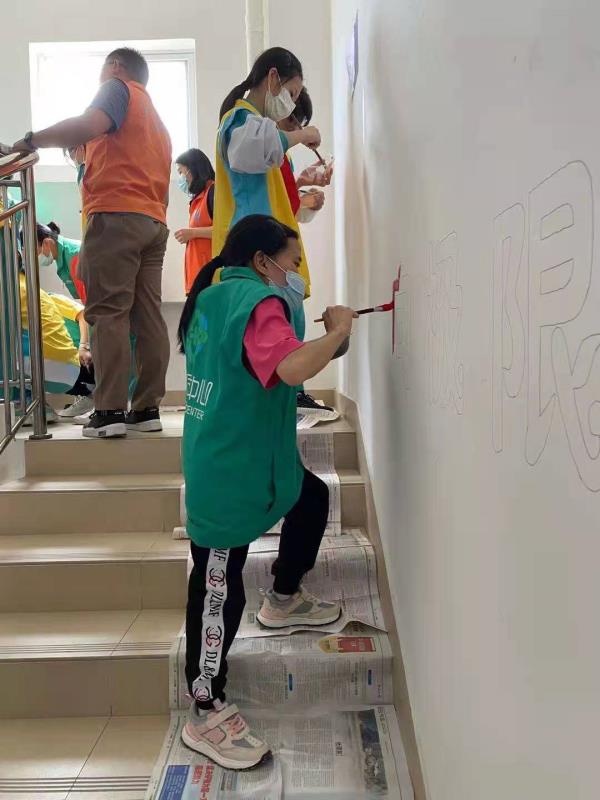 慶建黨百年，學雷鋒精神