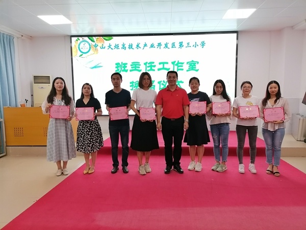 鳳麟已擲地，潤(rùn)物于無(wú)聲