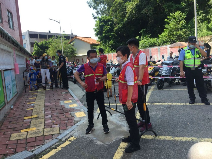 疫情緊，不休假，挺在前，共奮戰(zhàn)