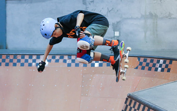  回天地區(qū)長(zhǎng)板平地花式公開賽