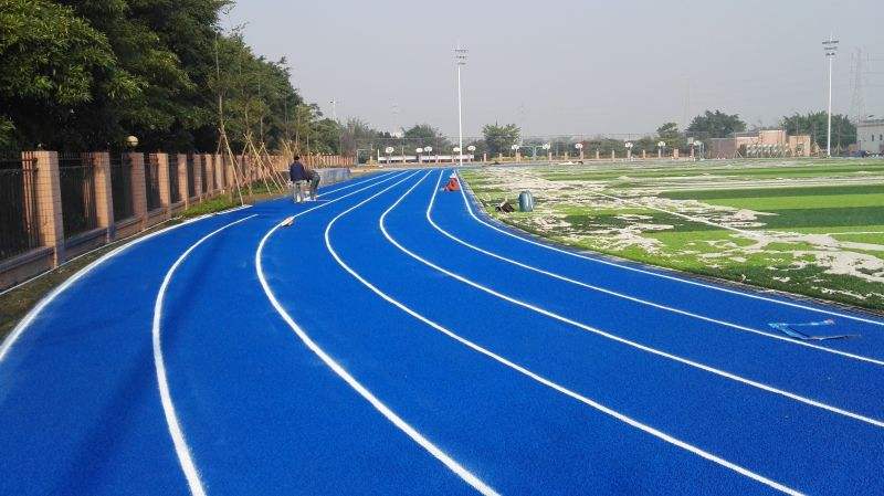 <a href=http://m.rkkor.cn target=_blank class=infotextkey>塑膠跑道</a>