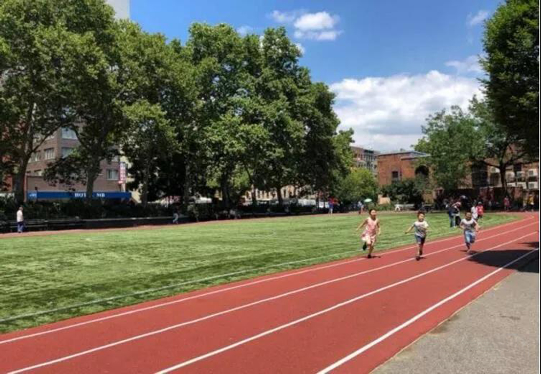 <a href=http://m.rkkor.cn target=_blank class=infotextkey>塑膠跑道</a>