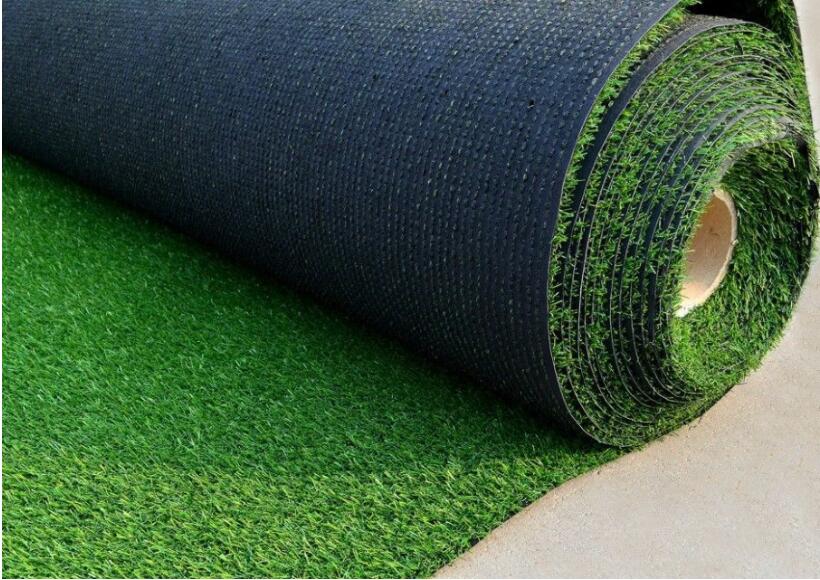 鋪設(shè)人造草坪時(shí)應(yīng)注意什么 鋪設(shè)人造草坪時(shí)應(yīng)注意什么