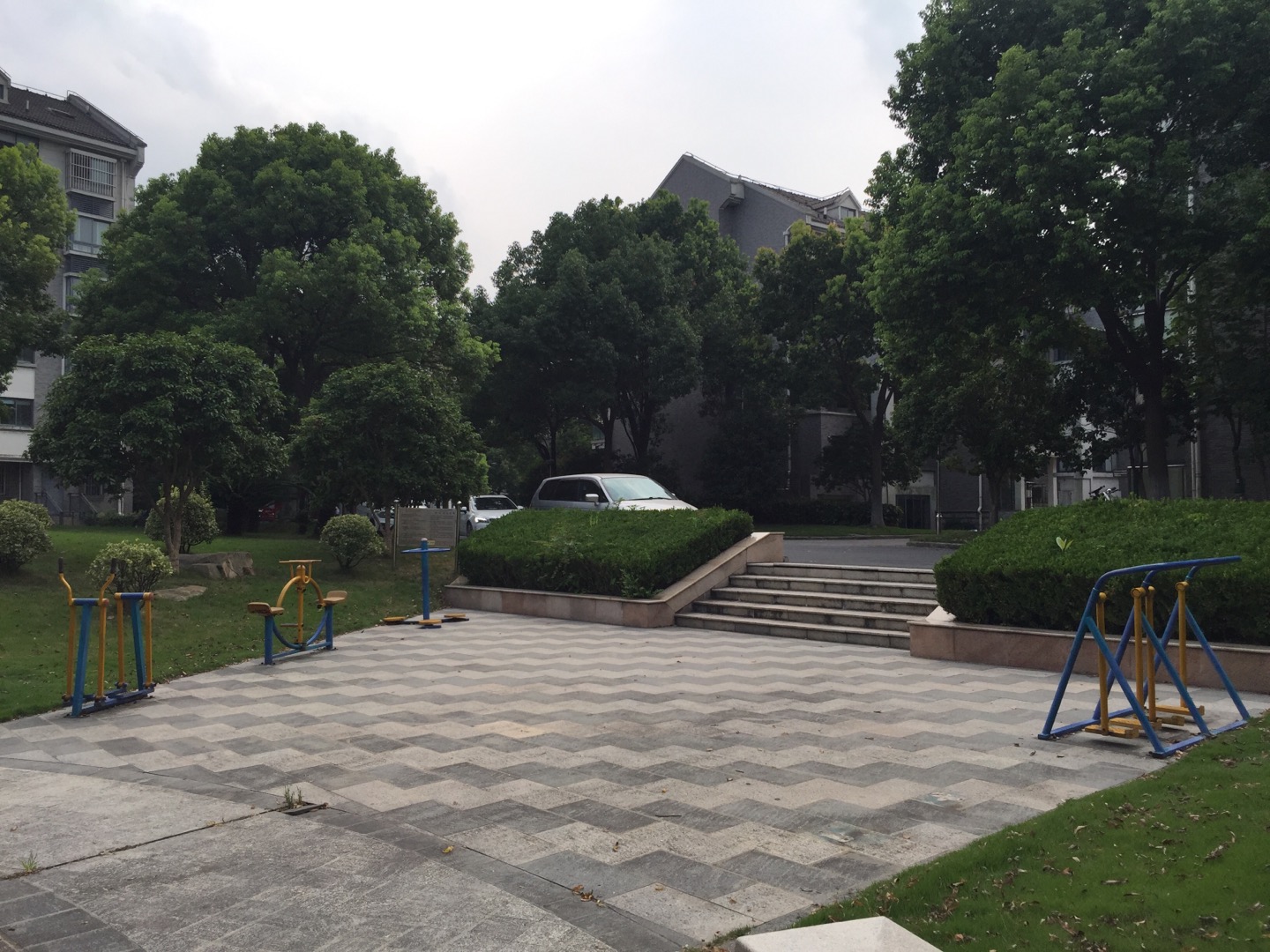 華旺居委健身點