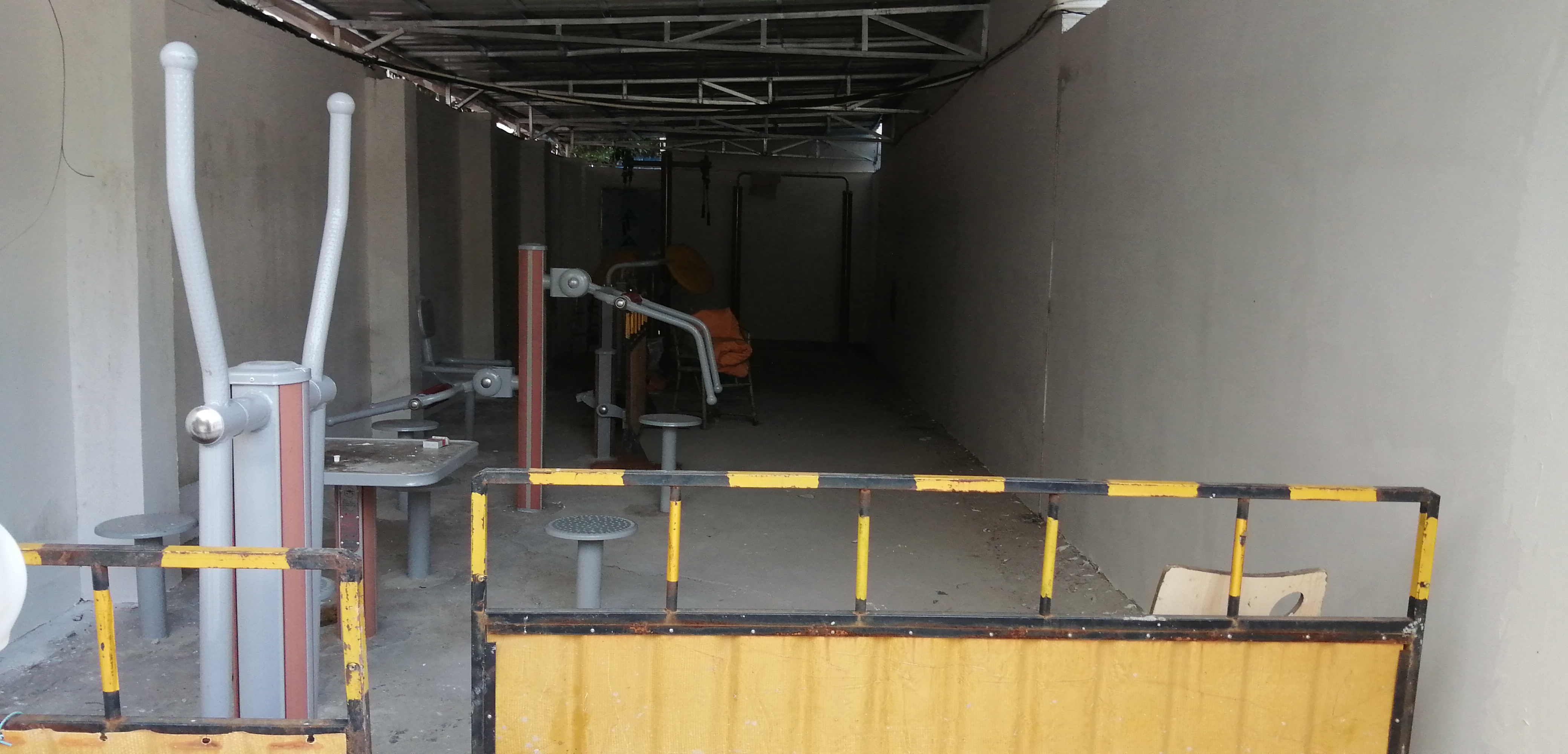 靜安區(qū)芷江西路街道芷江新村居委健身點(diǎn)（共和新路888弄）