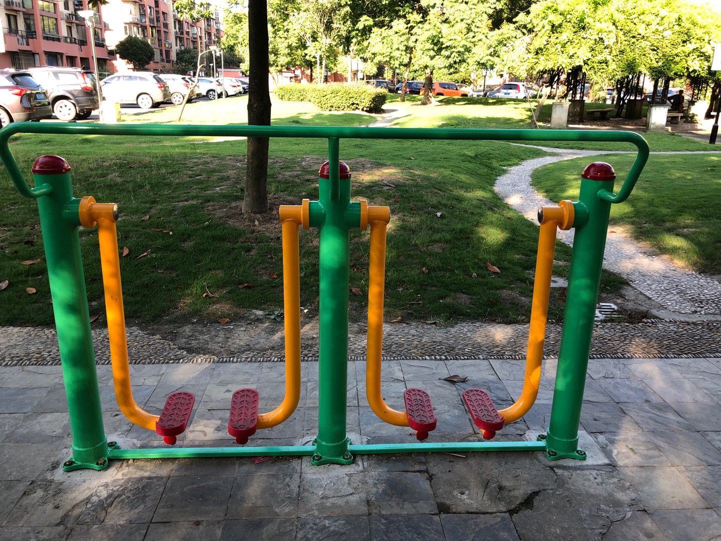 兩聯(lián)漫步機(jī)