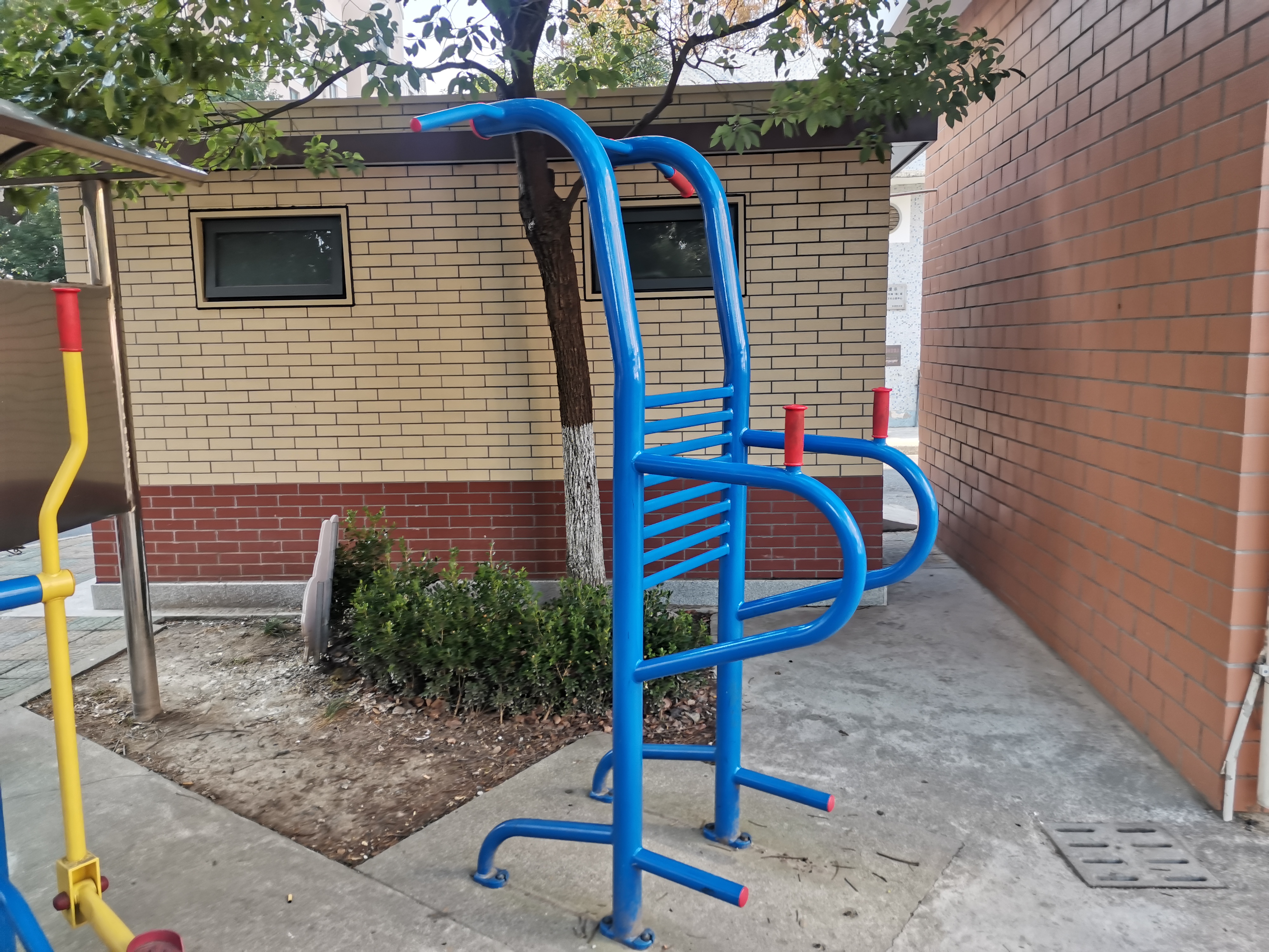 多功能訓(xùn)練器