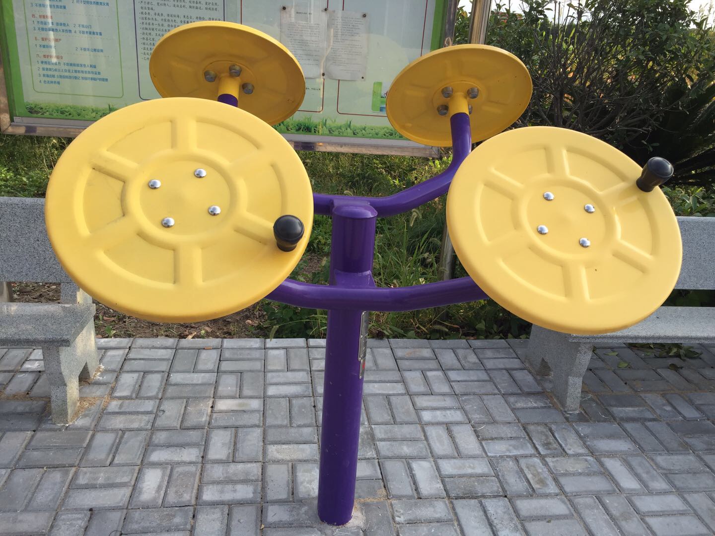 肩關(guān)節(jié)訓(xùn)練器