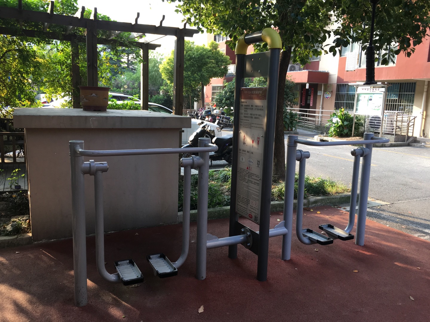 雙位太空漫步機(jī)