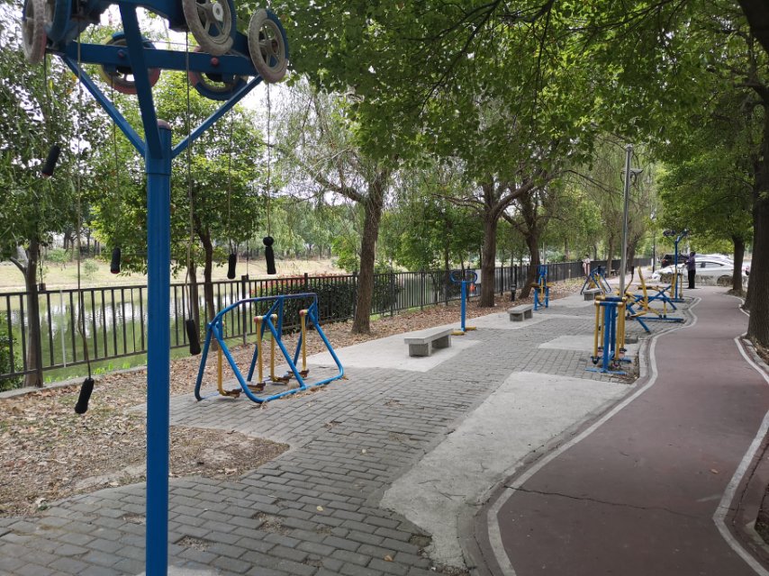 欣蘭苑居委697弄健身點