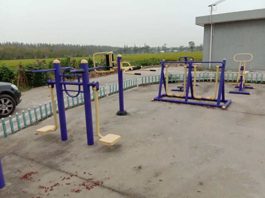 堡鎮(zhèn)四滧村2隊健身點