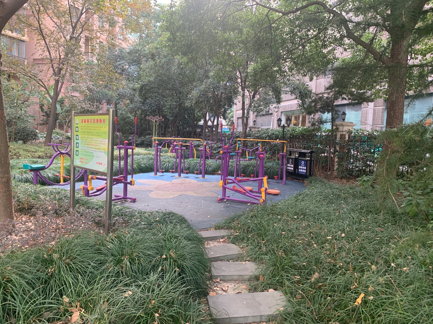 香榭麗居委健身點1