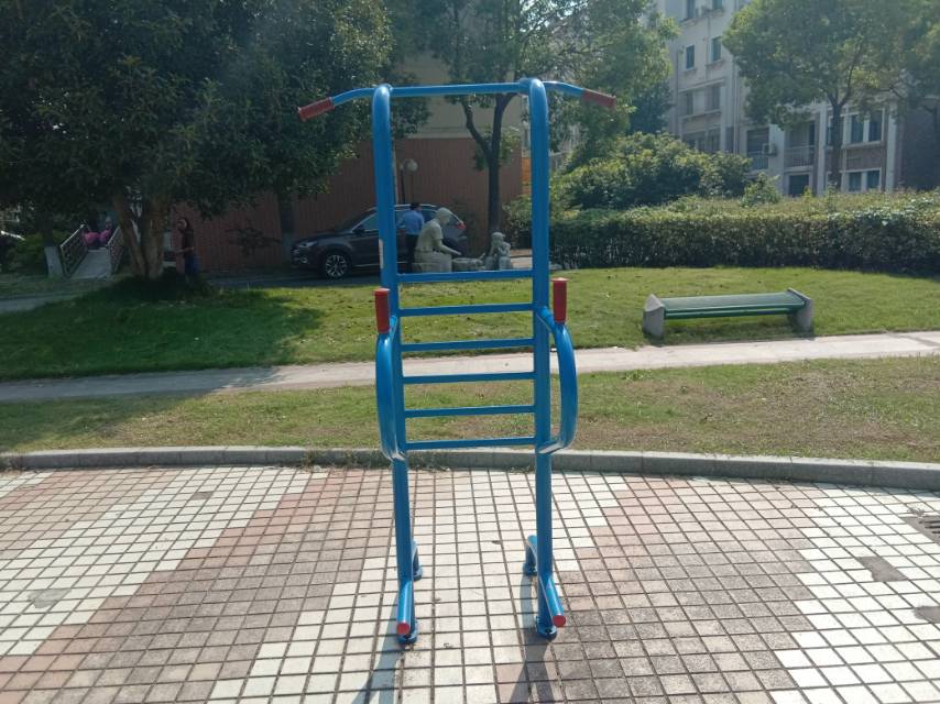 多功能訓(xùn)練器