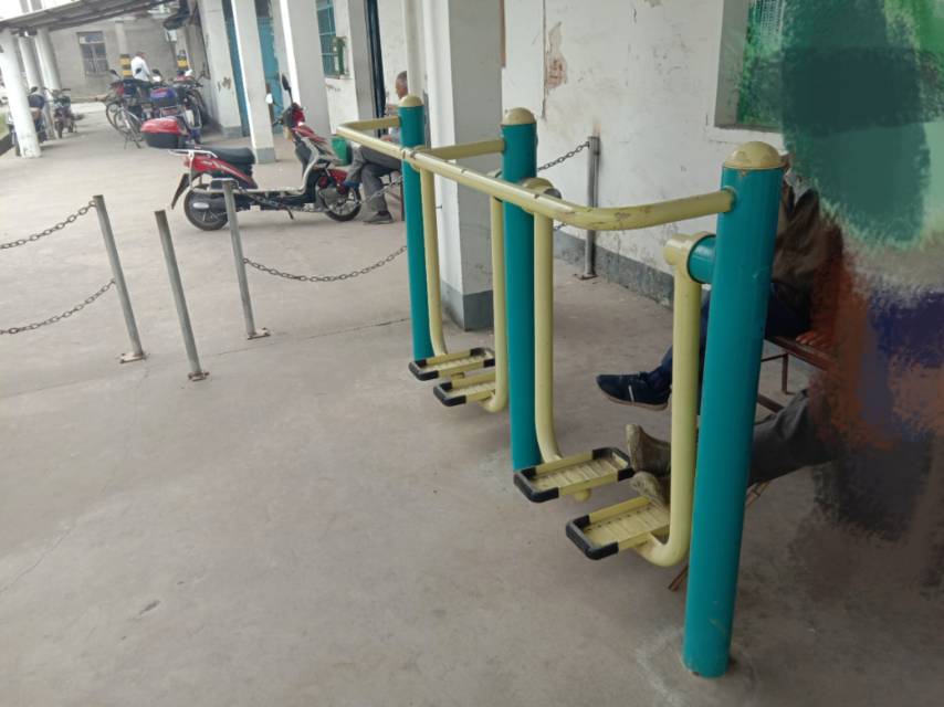 雙位太空漫步機(jī)