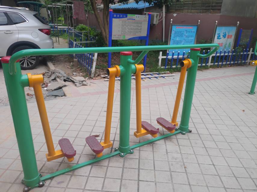 兩聯(lián)漫步機(jī)