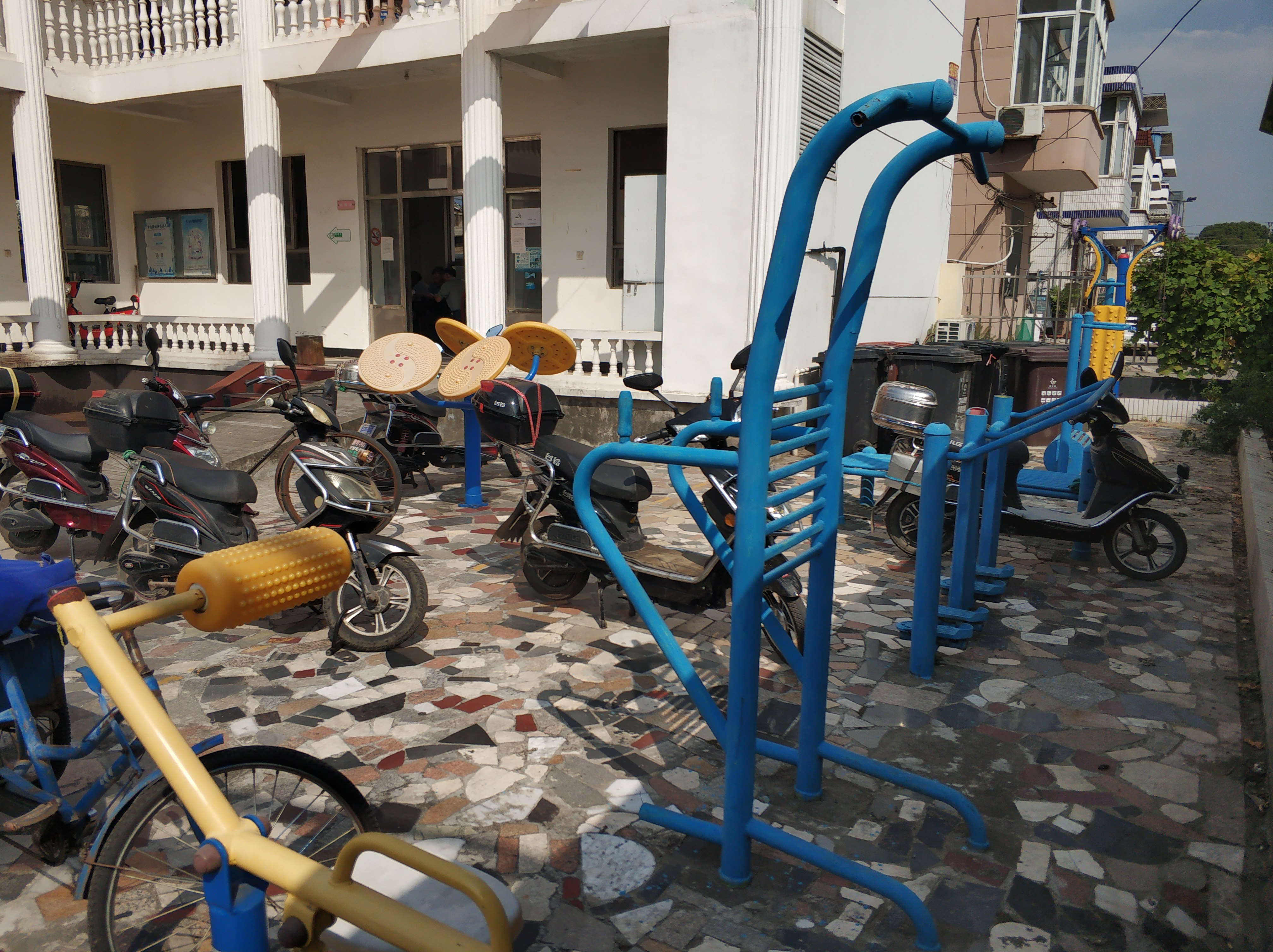 多功能訓(xùn)練器