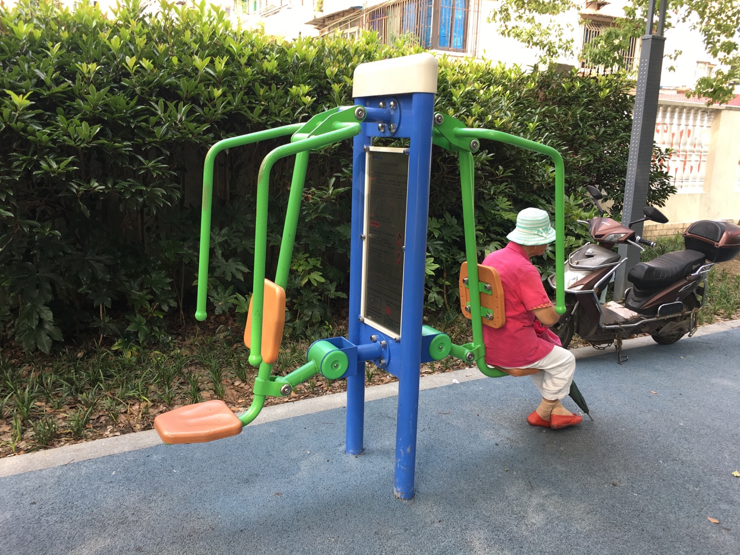 雙立柱前推訓練器