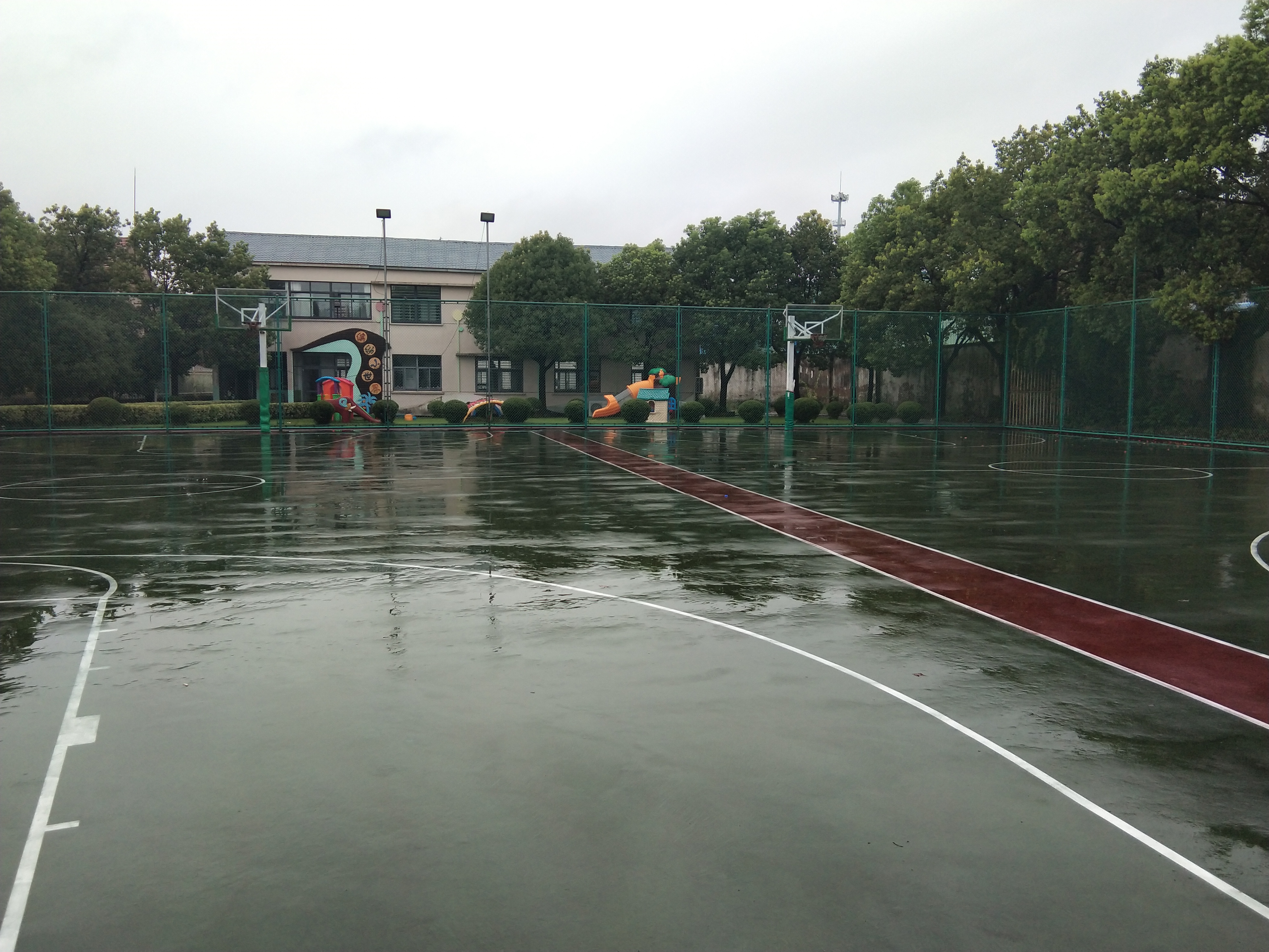 西岑社區(qū)公共運動場