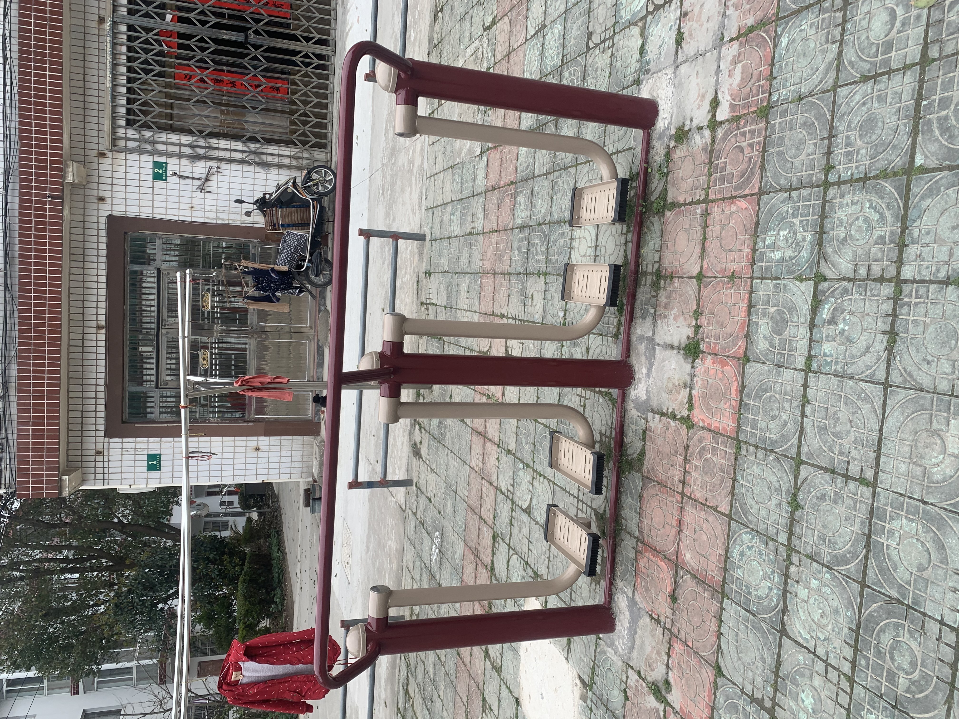 二位太空漫步機