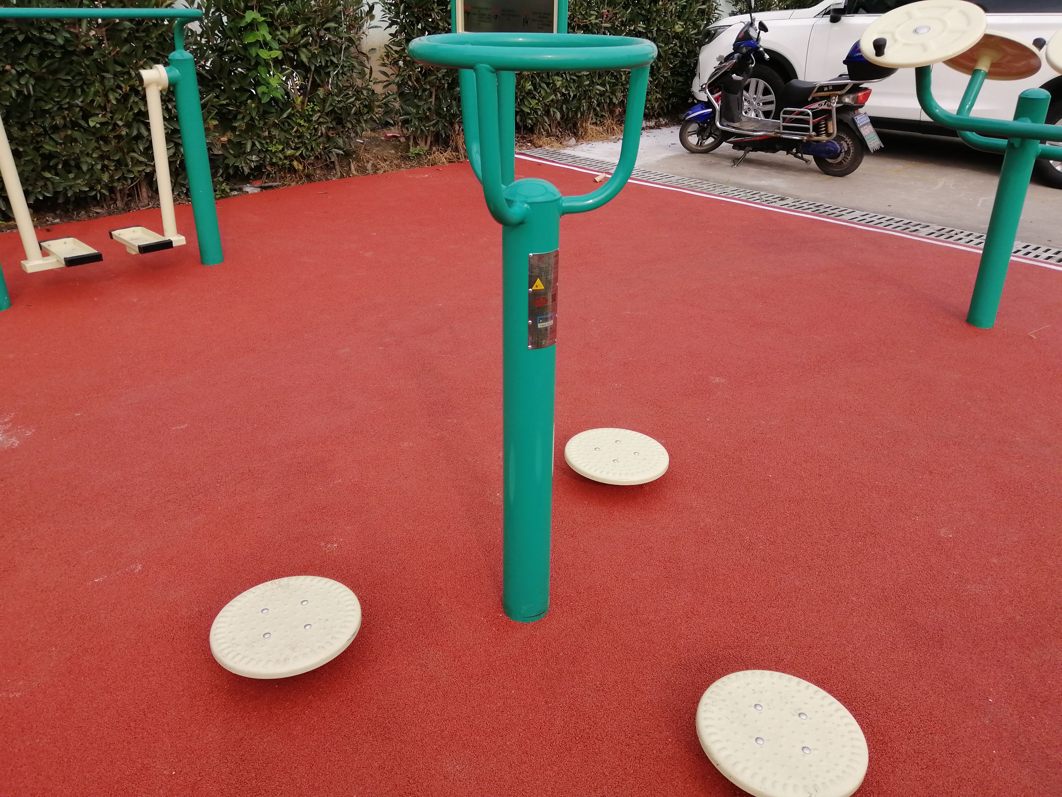 三人轉(zhuǎn)腰器