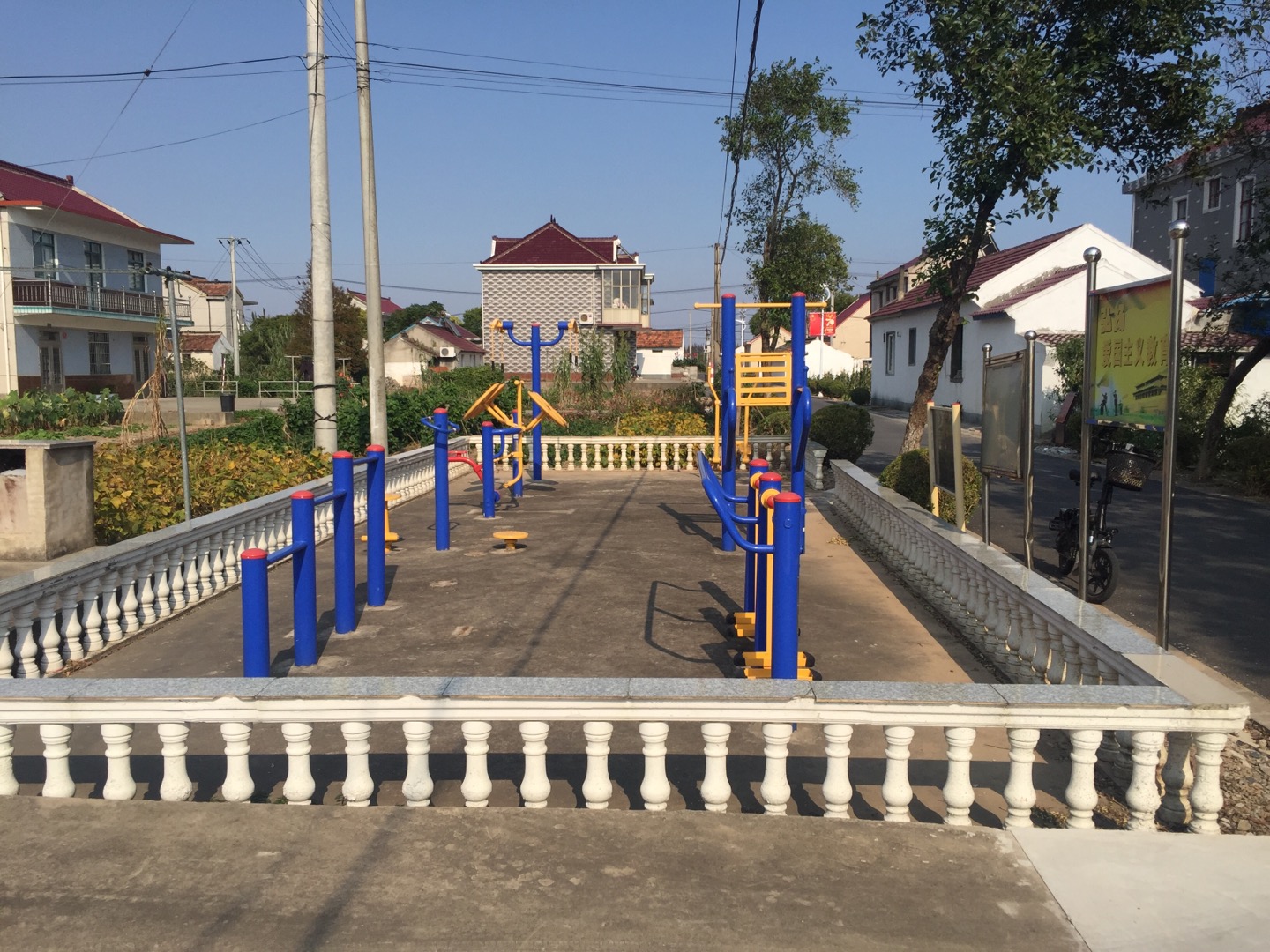 興勝村八組健身點