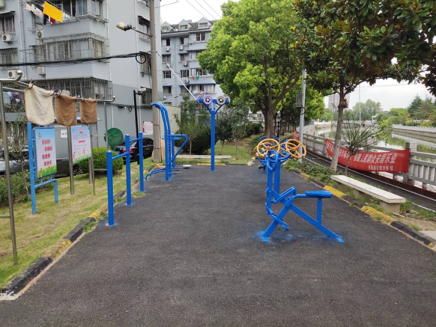 嘉宏社區(qū)清河路202弄健身點(diǎn)